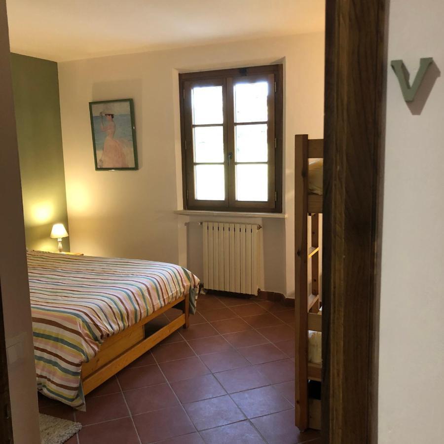 Casa Loumavi Bed & Breakfast Selvatelle Oda fotoğraf